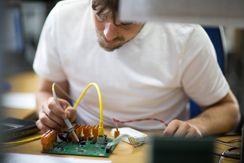 Ausbildung als Elektroniker/in Geräte und Systeme bei Sesotec Ausbildung als Elektroniker/in Geräte und Systeme bei Sesotec