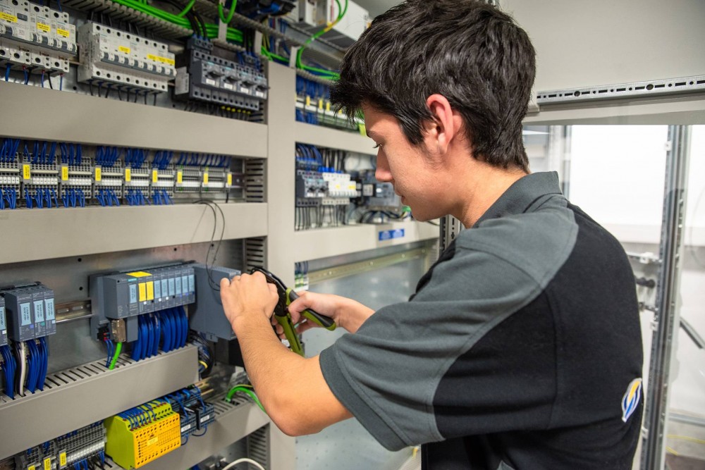 Elektroniker/-in für Betriebstechnik