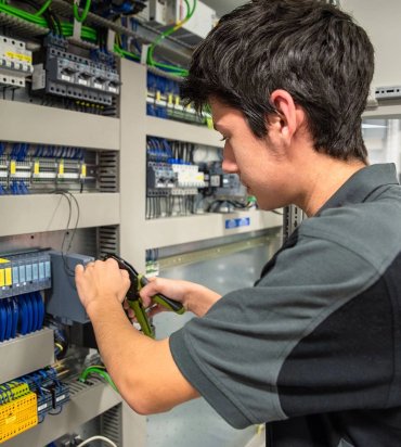 Elektroniker/-in für Betriebstechnik