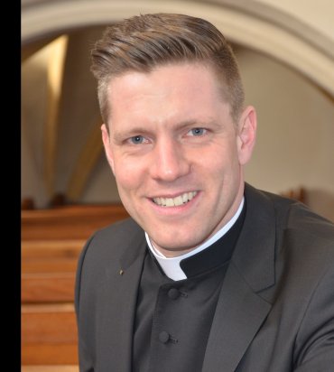 Priester