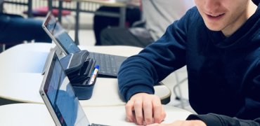 E-Business-Schule Straubing, Kommunale Berufsfachschule für Kaufmännische Assistenten für E-Business Management